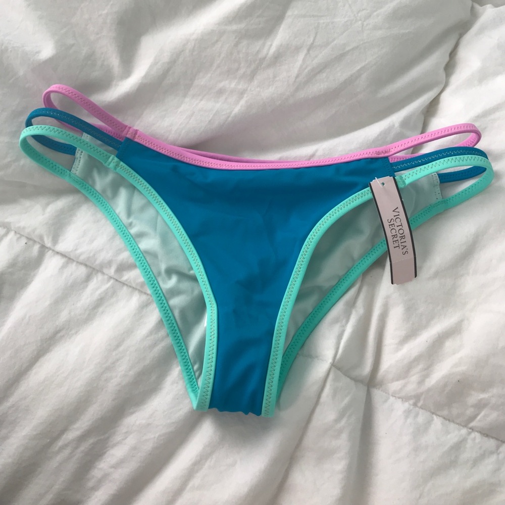 Brand New Victoria’s Secret Strappy Cheeky